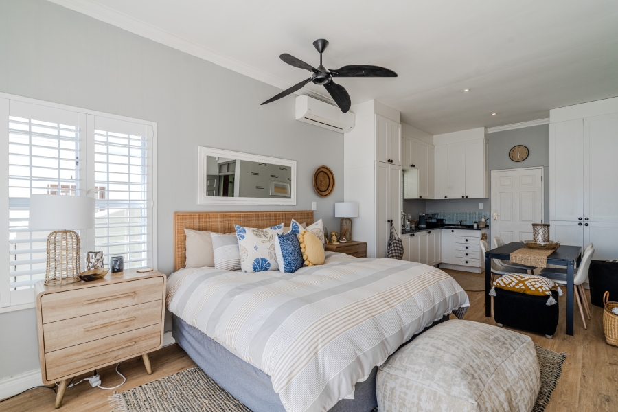 4 Bedroom Property for Sale in Simons Kloof Western Cape